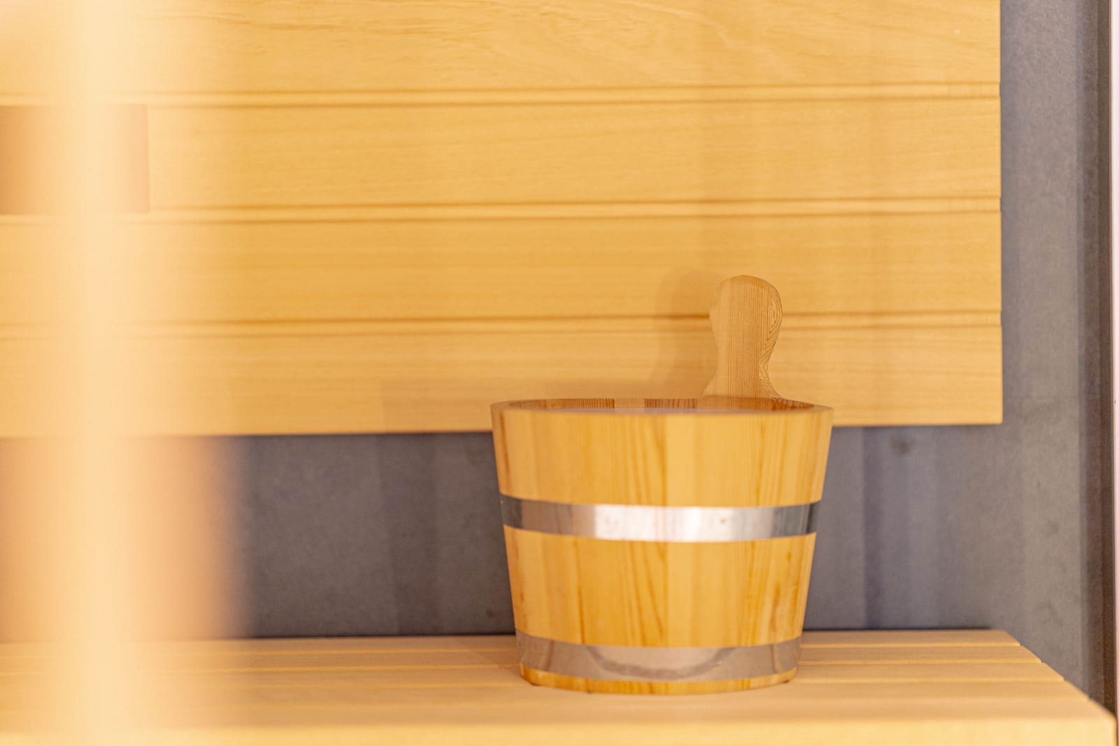 Suite Ambra — dettaglio sauna finlandese